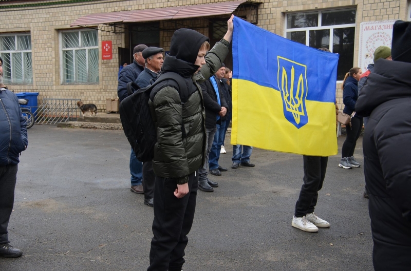 У Березках-Чечельницьких на Вінниччині зустріли Героя, який повернувся з полону. ФОТО/ВІДЕО