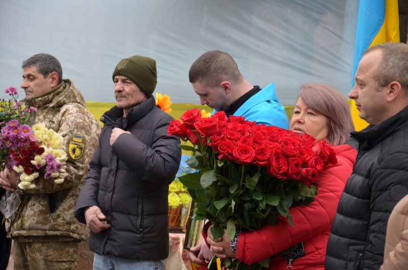 У Березках-Чечельницьких на Вінниччині зустріли Героя, який повернувся з полону. ФОТО/ВІДЕО