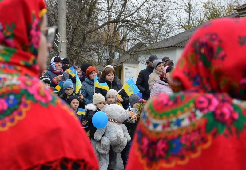 У Березках-Чечельницьких на Вінниччині зустріли Героя, який повернувся з полону. ФОТО/ВІДЕО