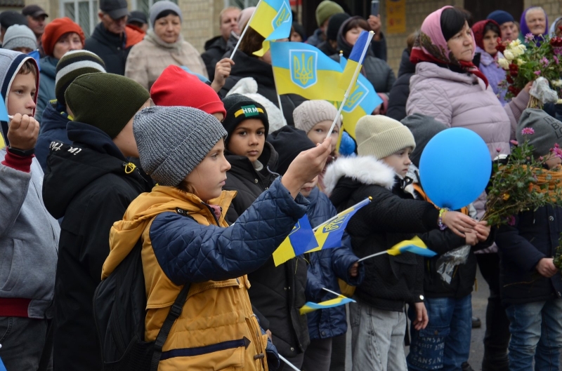 У Березках-Чечельницьких на Вінниччині зустріли Героя, який повернувся з полону. ФОТО/ВІДЕО