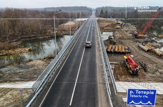 На Київщині відновили міст через річку Тетерів, зруйнований у 2022 році