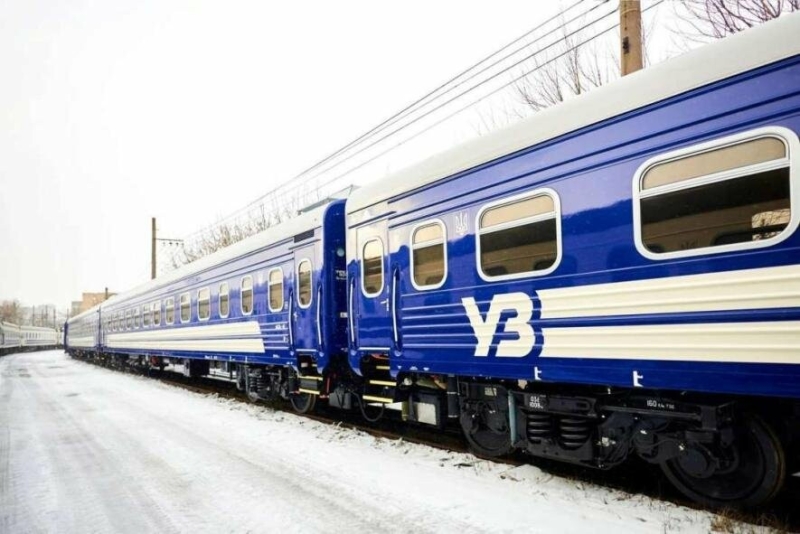 “Укрзалізниця” на свята призначає понад 50 додаткових вагонів