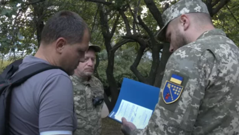 Мобілізація в Україні: чи мають право ТЦК застосувати силу проти цивільних