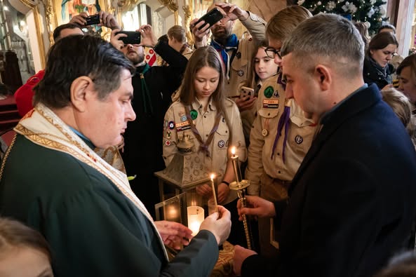 Цьогоріч Ужгород став першим містом в Україні, яке прийняло Вифлеємський вогонь миру