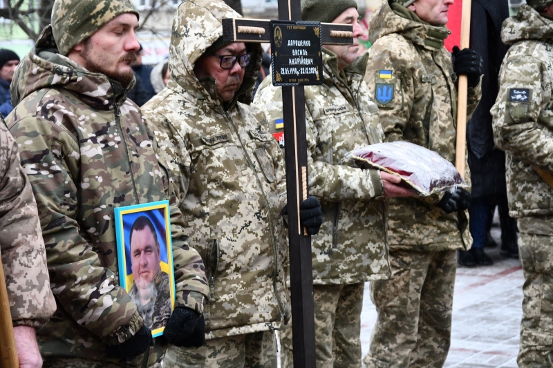 На Донеччині помер 34-річний воїн Василь Дорошенко з Прикарпаття (ФОТО)