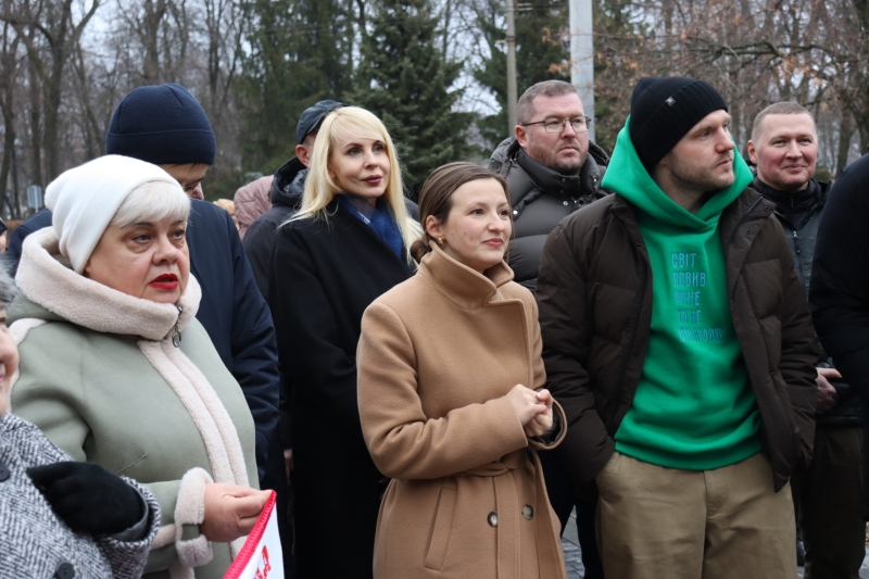 На Різдво в Полтаві відкрили пам’ятник мандрівному філософу Григорієві Сковороді