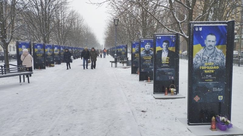 У Полтаві офіційно відкрили алею для вшанування пам’яті про полеглих захисників України