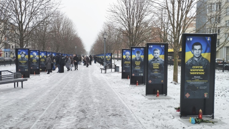 У Полтаві офіційно відкрили алею для вшанування пам’яті про полеглих захисників України