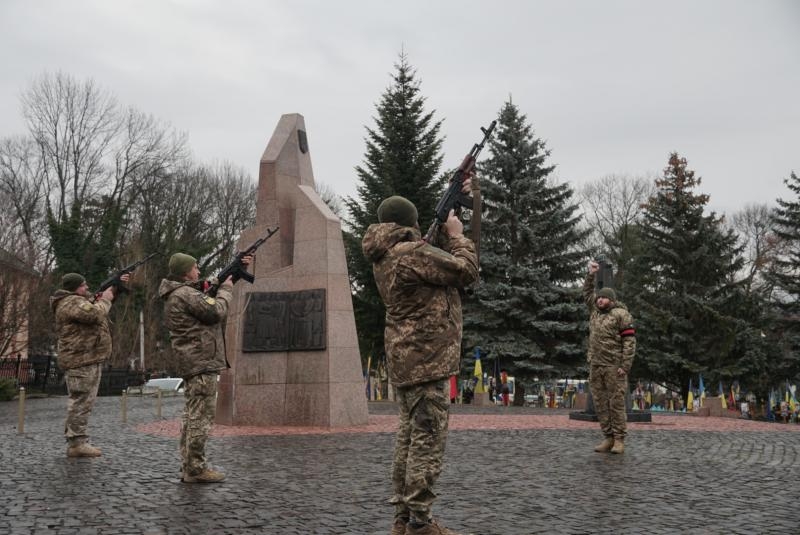 В Ужгороді попрощалися із 49-річним захисником Віталієм Пилипом