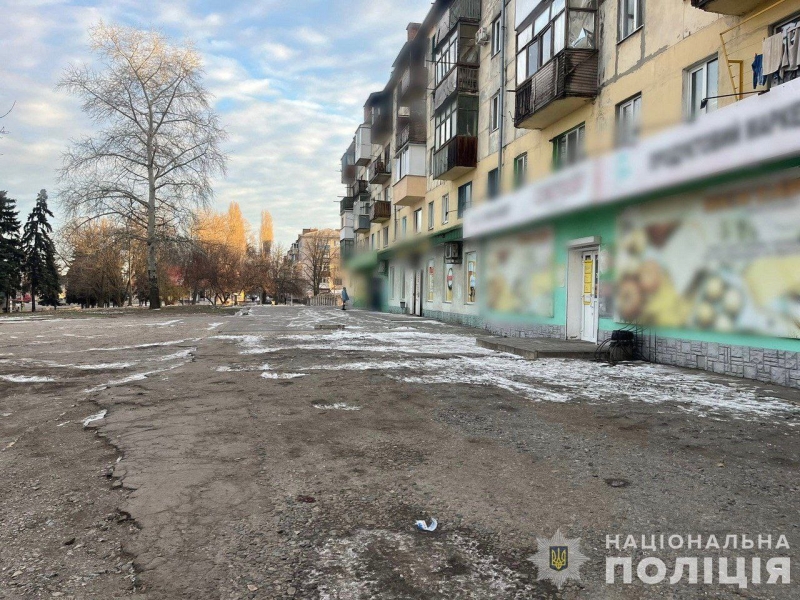 Важкі травми та лікарня: у Павлограді жорстоко побили чоловіка біля магазину