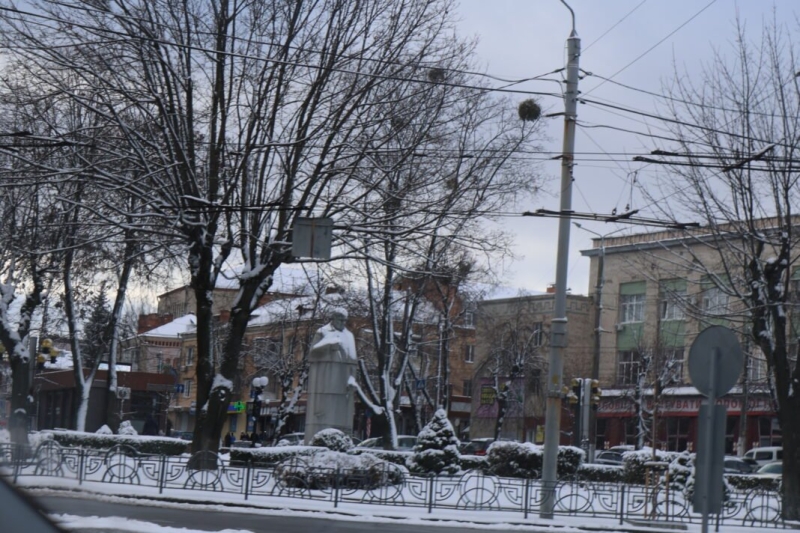 Вінницю засніжило. Фоторепортаж