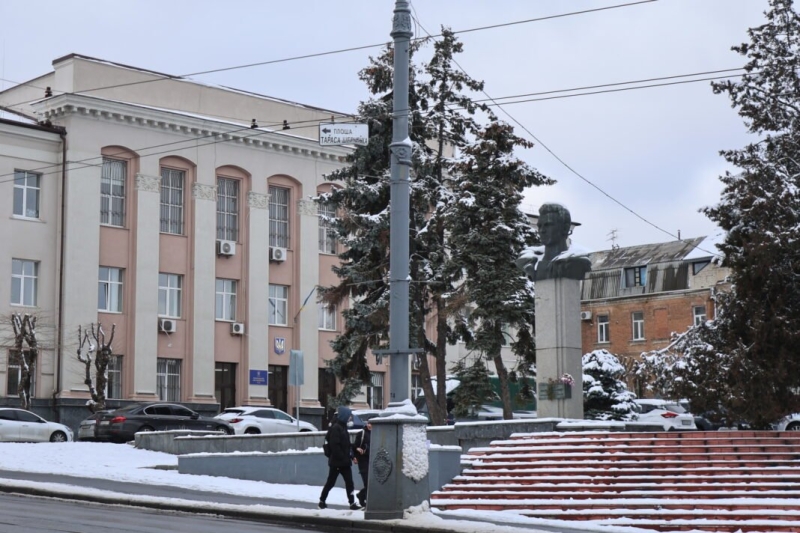 Вінницю засніжило. Фоторепортаж