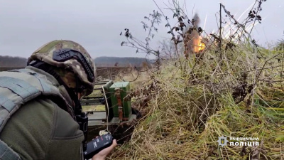 Збиття ворожої ракети у Дністровському районі: вибухотехніки знешкодили нерозірвану бойову частину - відео