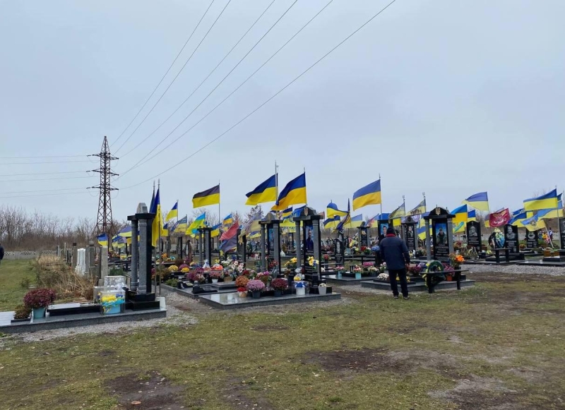 Жіночий благодійний автопробіг відбувся в Олександрії. Збирали гроші на автівку для військових