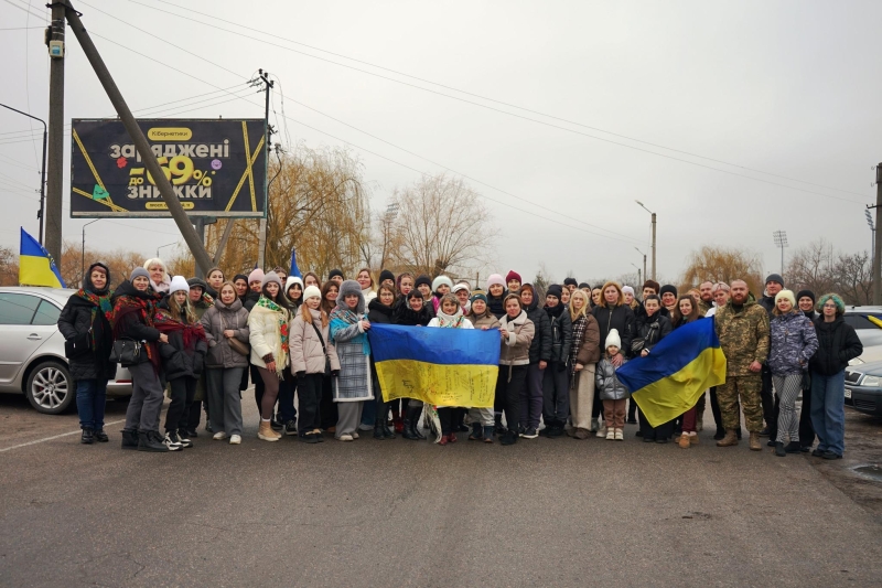 Жіночий благодійний автопробіг відбувся в Олександрії. Збирали гроші на автівку для військових