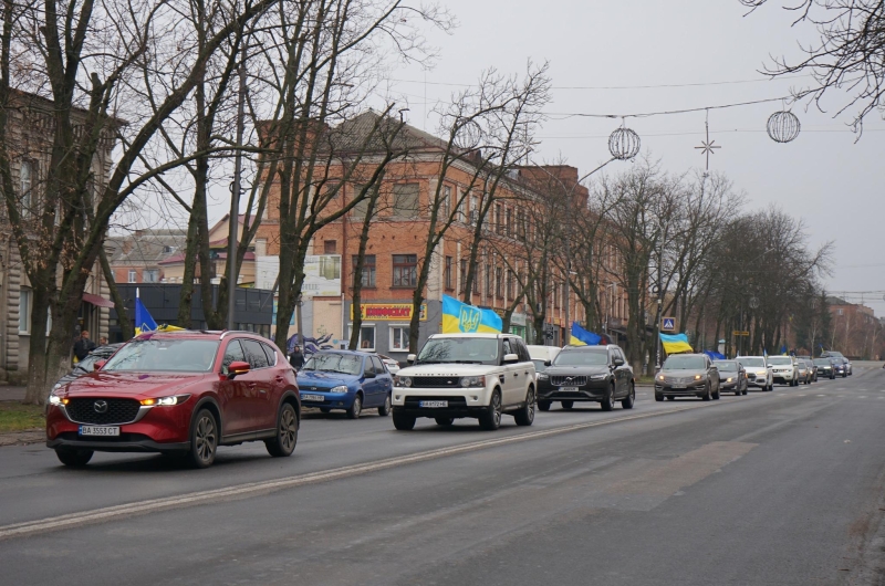 Жіночий благодійний автопробіг відбувся в Олександрії. Збирали гроші на автівку для військових