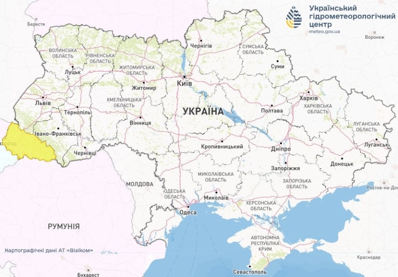 "Дощ, нескінченний сніг і справжній потоп чекають на області": в Україні вируватиме негода, небезпека для машин і людей