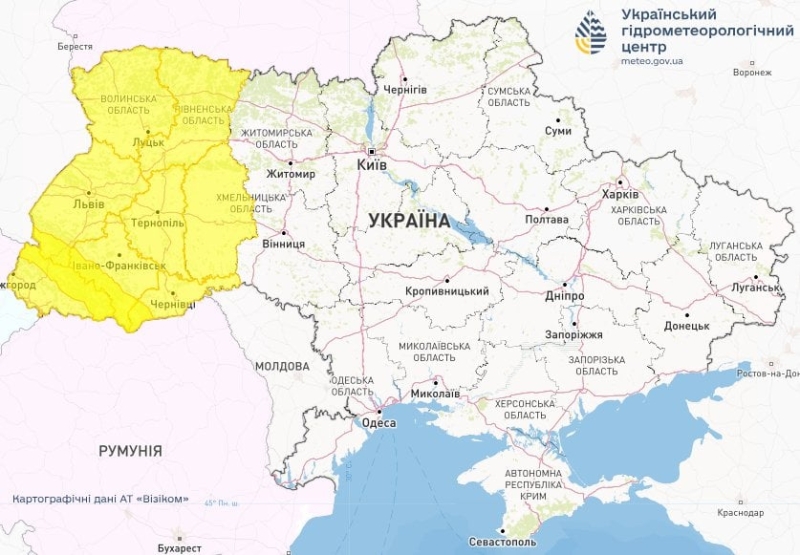 "Дощ, нескінченний сніг і справжній потоп чекають на області": в Україні вируватиме негода, небезпека для машин і людей