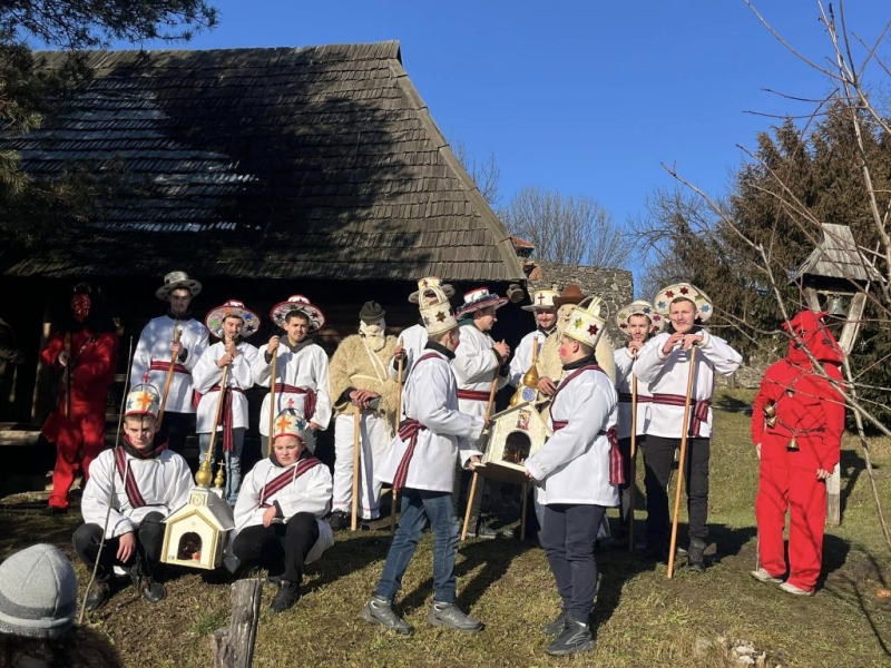 "Коляди в старому селі": в Ужгороді відбувся різдвяний фестиваль