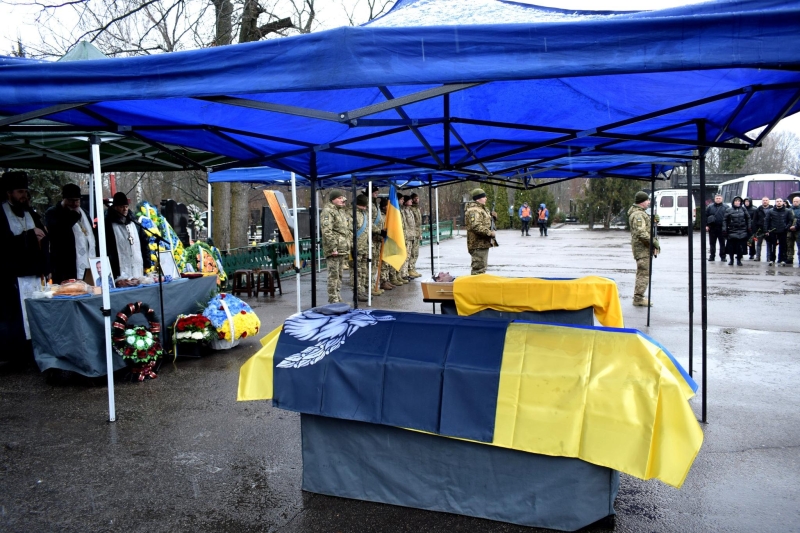 У Кропивницькому попрощалися з двома військовими