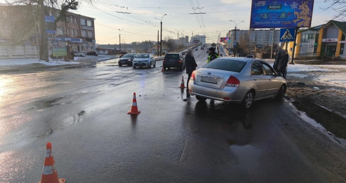 У Луцьку водій хабарем хотів відкупитися від відповідальності за пʼяну ДТП