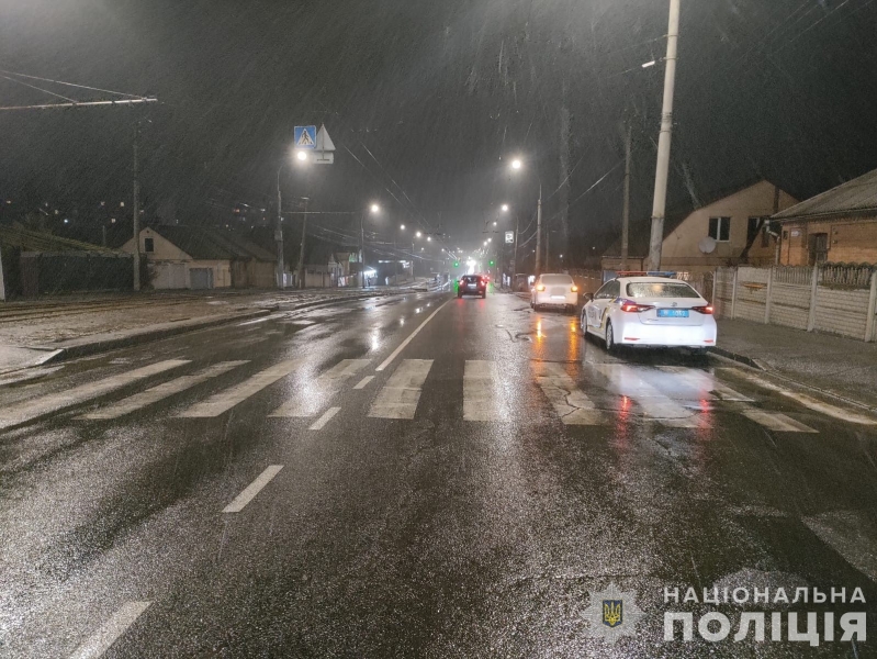 У Вінниці водій Citroen на переході збив жінку