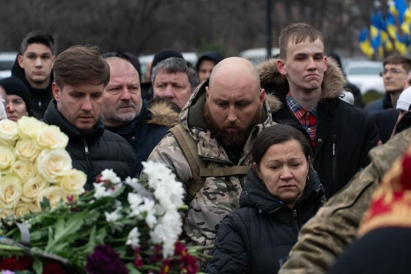 Ужгород сьогодні попрощався із полеглим захисником – учителем ліцею №15, старшим сержантом Василем Габрусем