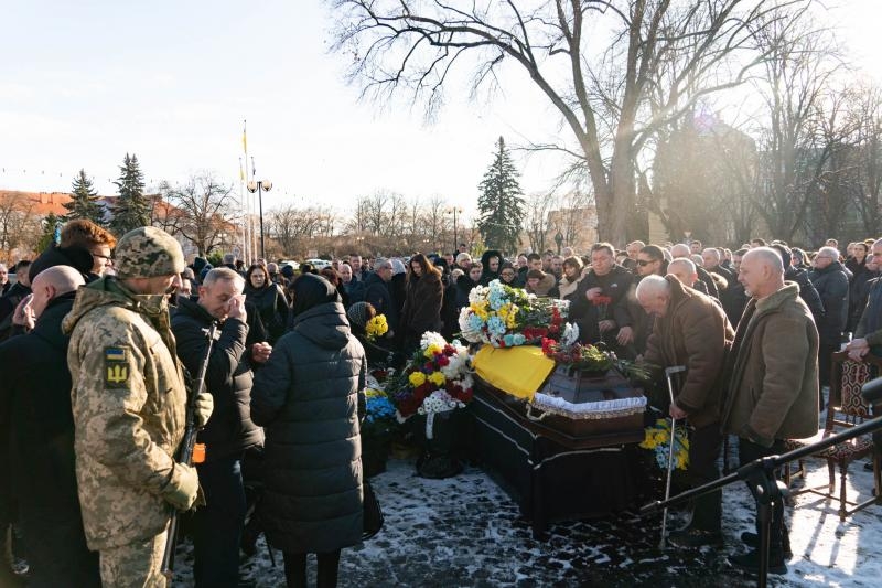 В Ужгороді попрощалися із 50-річним воїном, головним сержантом Михайлом Шуляковським